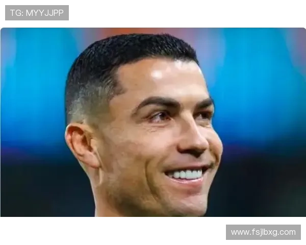 C罗与马卡合作在马德里打造奢华夜总会禁止手机与拍照确保私密体验 C罗与马卡合作在马德里打造奢华夜总会禁止手机与拍照确保私密体验